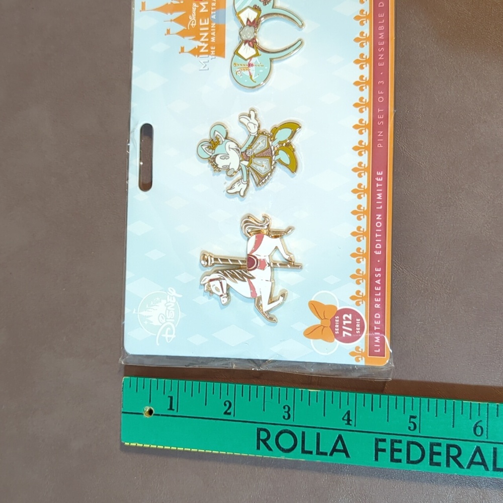 Disney Minnie Mouse The Main Attraction Pin Set King Arthur’s Carousel Limited - Picture 8 of 8